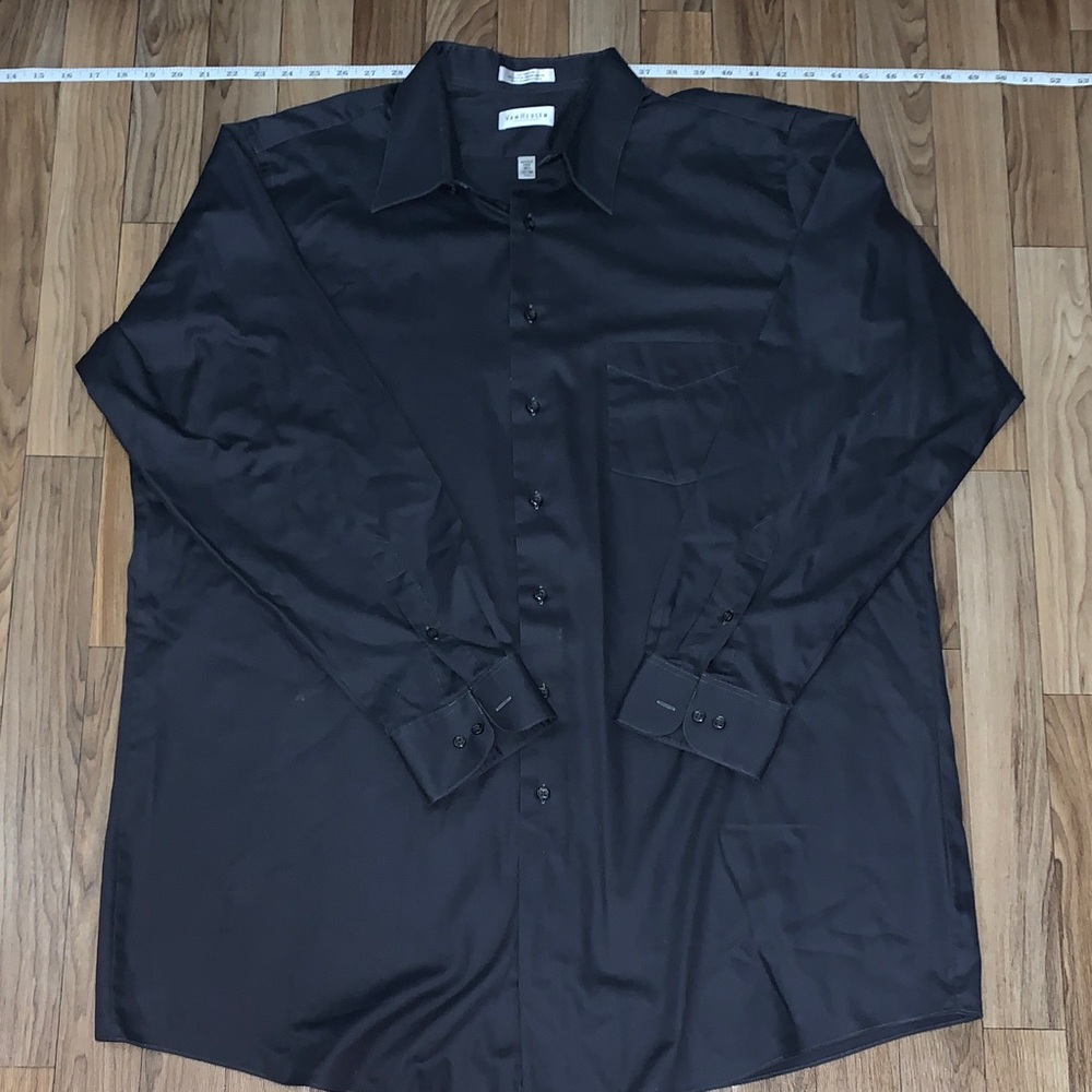 Van Heusen Classic Black Dress Shirt